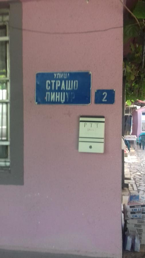 Mimi Pink Hostel Ohrid Esterno foto